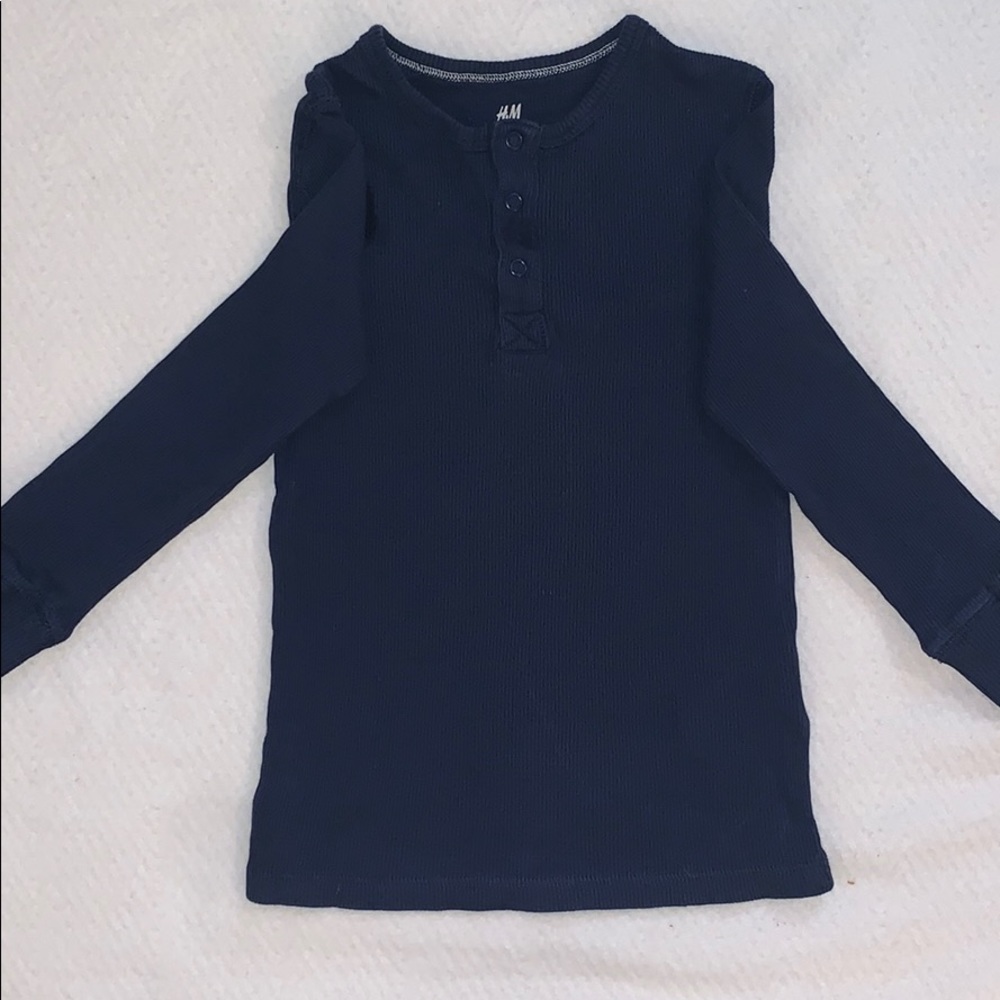 “BUY 1 GET 1 FREE” H&M thermals